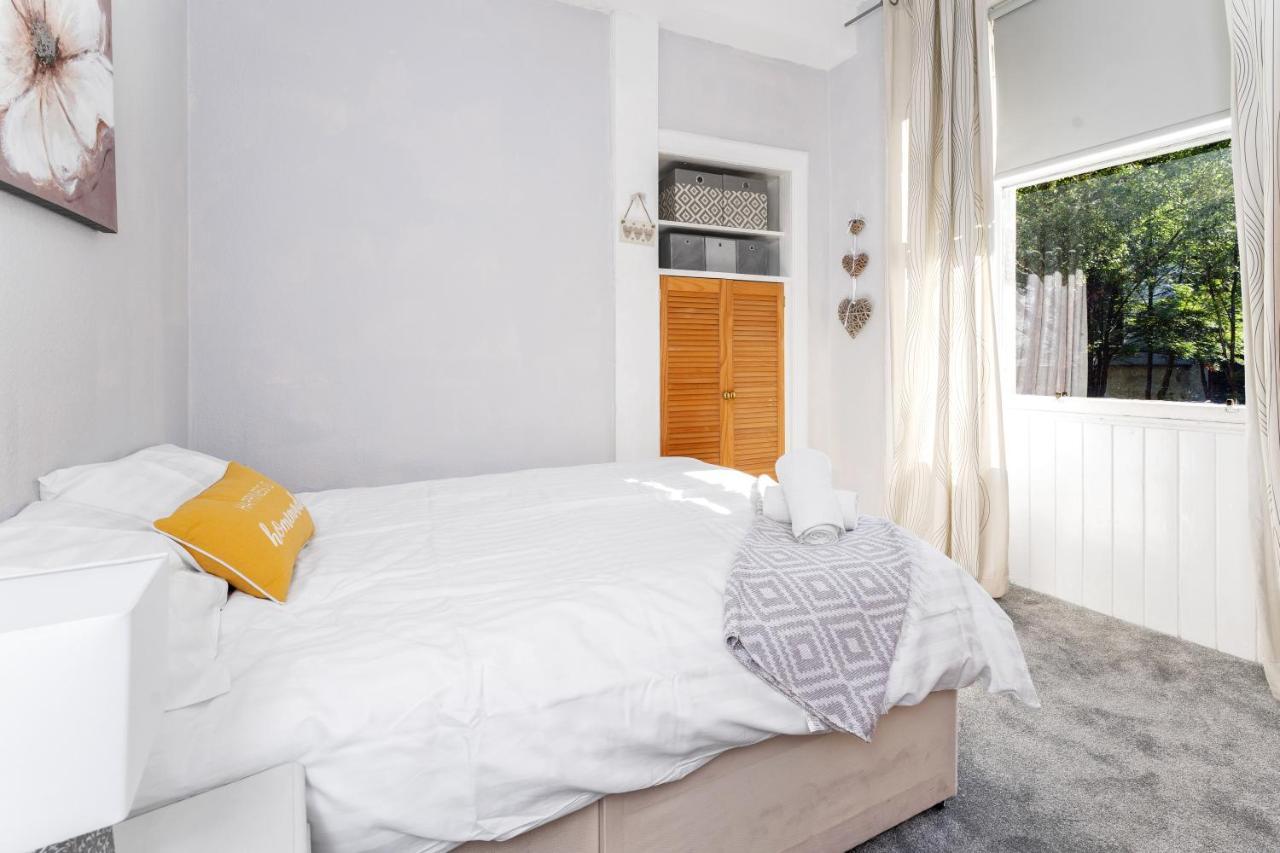 2 Bedroom Centre - Royal Mile - Castle & Waverley Train Station - Sleeps 4 Édimbourg